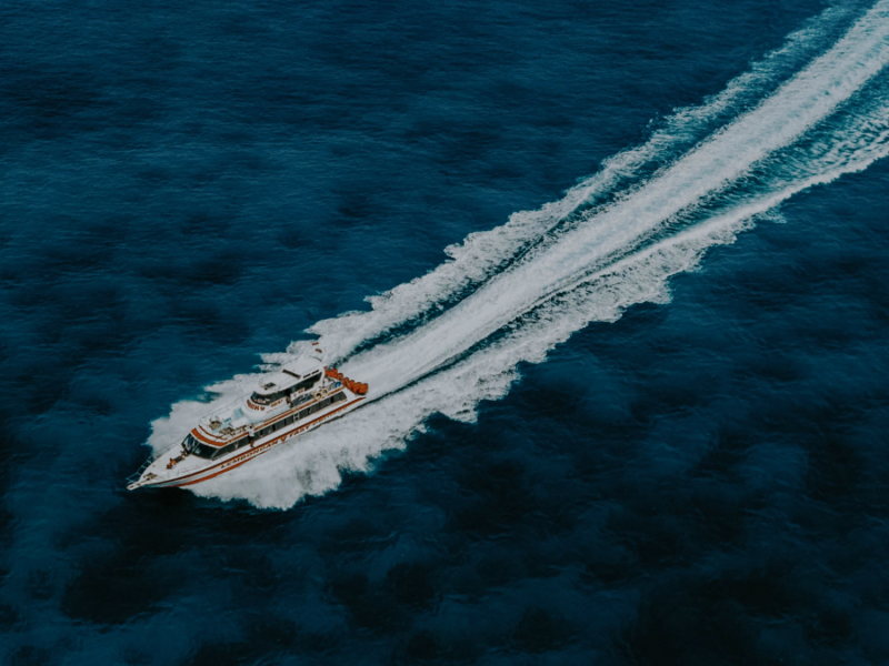 Fast boat transfer from Bali to Nusa Lembongan