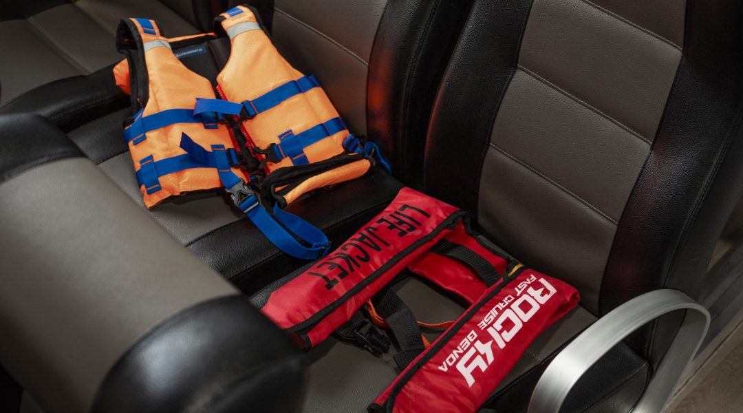 LIFE JACKETS AND INSTRUCTION